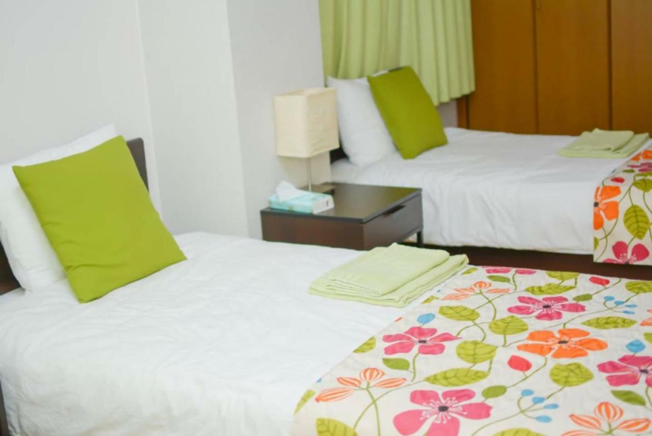 Guest House Matsuyama Naha Bagian luar foto